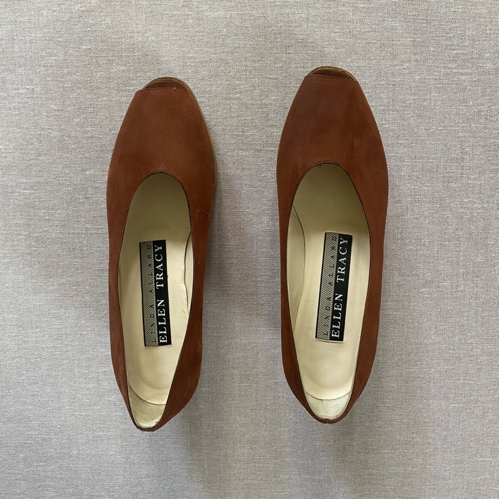 Ellen Tracy vintage burnt orange shoes. - Picture 5 of 9